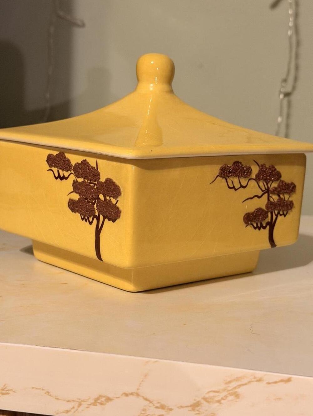 VTG 1940's Yellow Weil Ware Ming Tree Ceramic Trinket Box/Covered Candy Dish